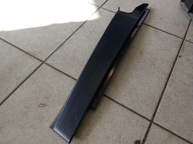 bontott AUDI A4 B8 Jobb hátsó Ajtókeret Burkolat