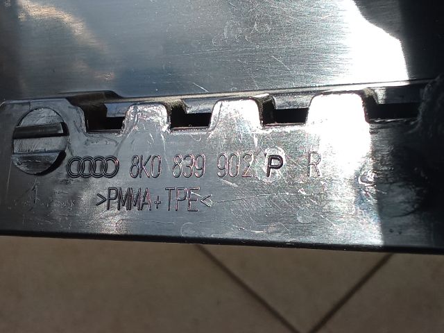 bontott AUDI A4 B8 Jobb hátsó Ajtókeret Burkolat