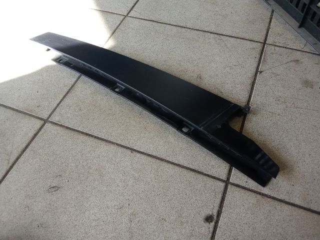 bontott AUDI A4 B8 Jobb hátsó Ajtókeret Burkolat