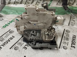 bontott AUDI A4 B8 Jobb hátsó Ajtózár