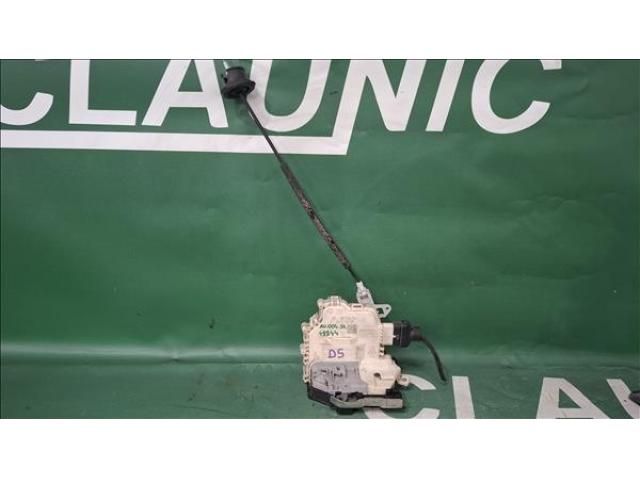 bontott AUDI A4 B8 Jobb hátsó Ajtózár