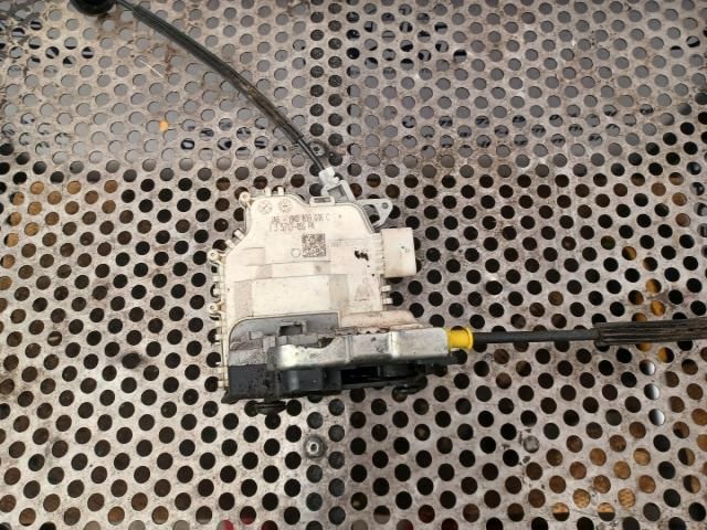 bontott AUDI A4 B8 Jobb hátsó Ajtózár