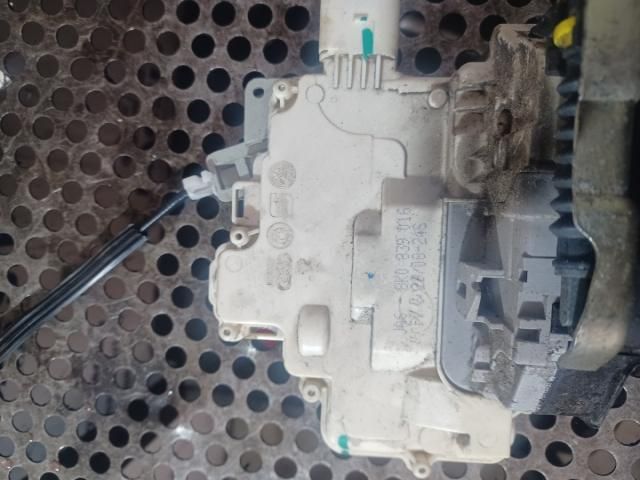 bontott AUDI A4 B8 Jobb hátsó Ajtózár