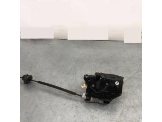 bontott AUDI A4 B8 Jobb hátsó Ajtózár