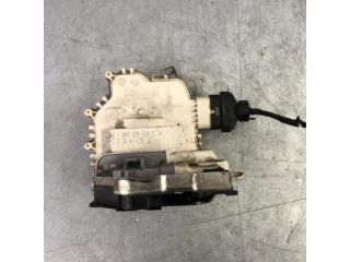 bontott AUDI A4 B8 Jobb hátsó Ajtózár