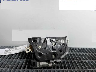 bontott AUDI A4 B8 Jobb hátsó Ajtózár