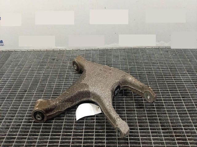 bontott AUDI A4 B8 Jobb hátsó Alsó Lengőkar