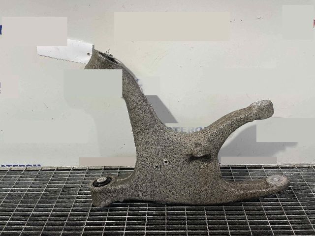 bontott AUDI A4 B8 Jobb hátsó Alsó Lengőkar