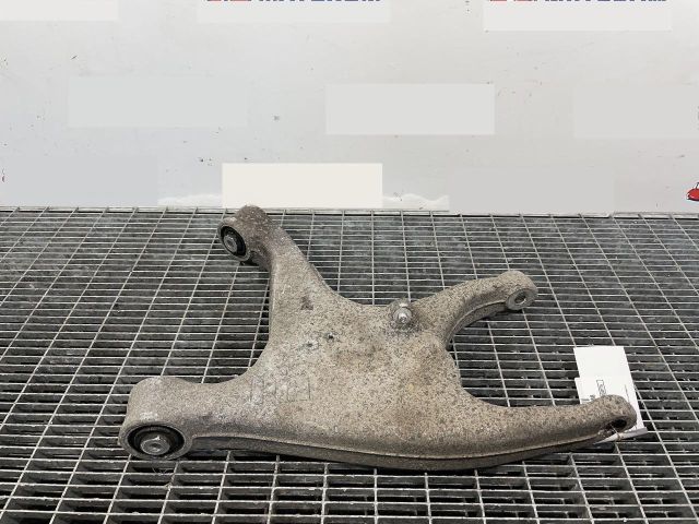 bontott AUDI A4 B8 Jobb hátsó Alsó Lengőkar