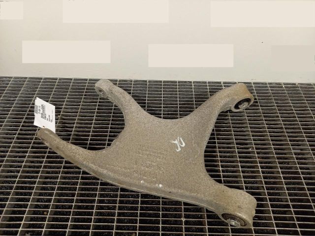 bontott AUDI A4 B8 Jobb hátsó Alsó Lengőkar