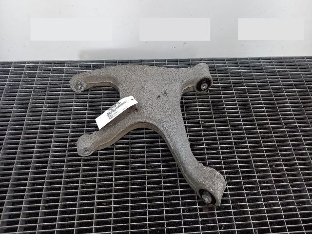 bontott AUDI A4 B8 Jobb hátsó Alsó Lengőkar