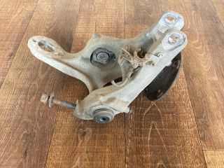 bontott AUDI A4 B8 Jobb hátsó Csonkállvány Kerékaggyal