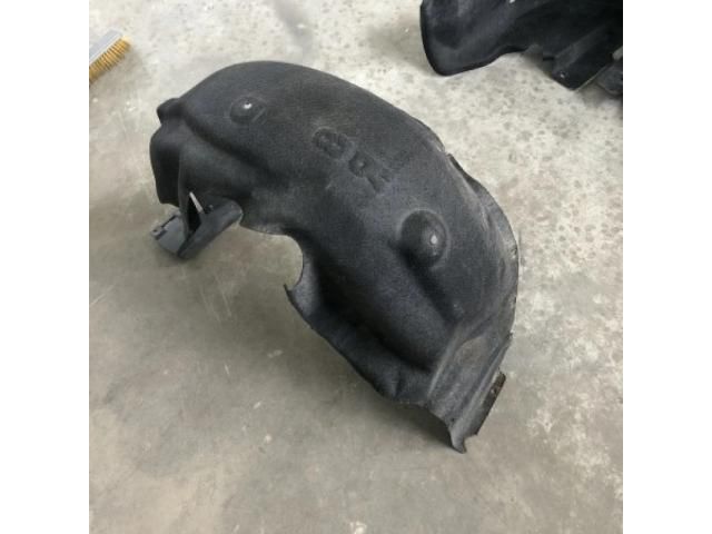 bontott AUDI A4 B8 Jobb hátsó Dobbetét (Kerékjárati, Műanyag)