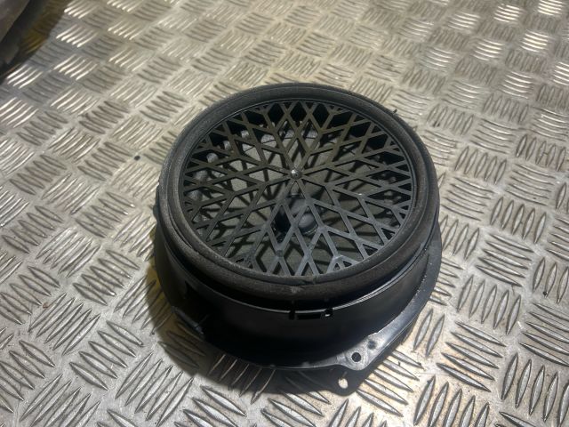 bontott AUDI A4 B8 Jobb hátsó Hangszóró