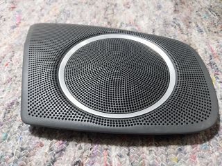 bontott AUDI A4 B8 Jobb hátsó Kis Hangszóró Burkolat