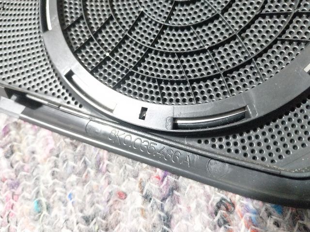 bontott AUDI A4 B8 Jobb hátsó Kis Hangszóró Burkolat