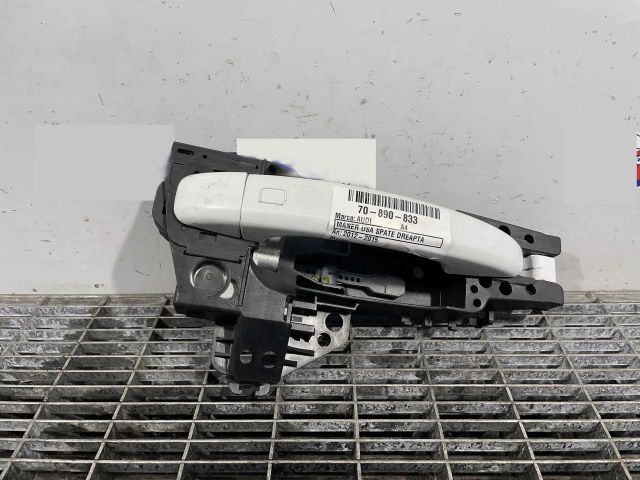 bontott AUDI A4 B8 Jobb hátsó Külső Kilincs