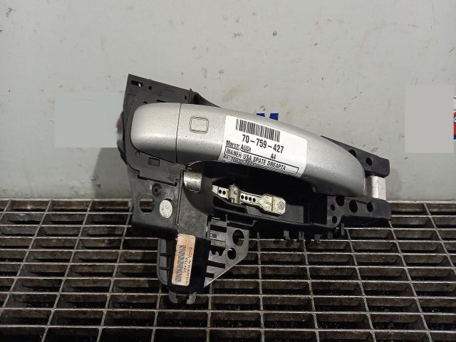 bontott AUDI A4 B8 Jobb hátsó Külső Kilincs