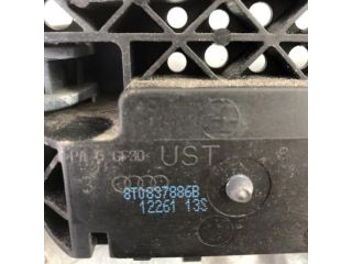 bontott AUDI A4 B8 Jobb hátsó Külső Kilincs