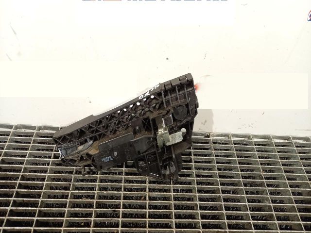 bontott AUDI A4 B8 Jobb hátsó Külső Kilincs