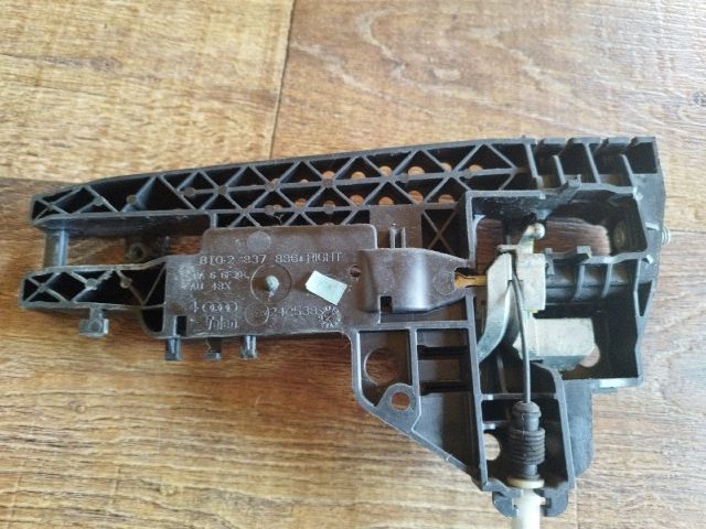 bontott AUDI A4 B8 Jobb hátsó Külső Kilincsfészek