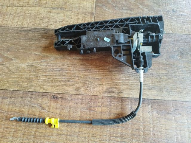 bontott AUDI A4 B8 Jobb hátsó Külső Kilincsfészek