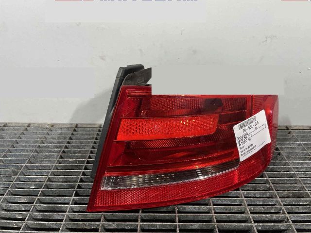 bontott AUDI A4 B8 Jobb Hátsó Lámpa