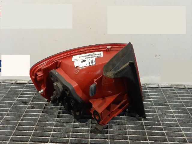 bontott AUDI A4 B8 Jobb Hátsó Lámpa