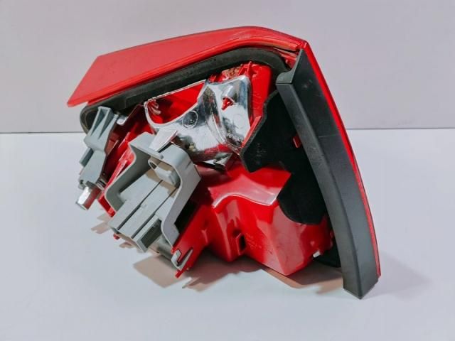 bontott AUDI A4 B8 Jobb Hátsó Lámpa