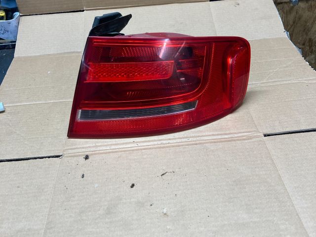 bontott AUDI A4 B8 Jobb Hátsó Lámpa