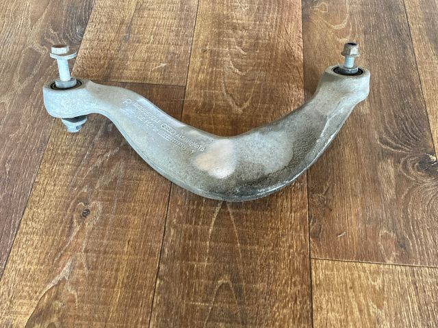 bontott AUDI A4 B8 Jobb hátsó Lengőkar