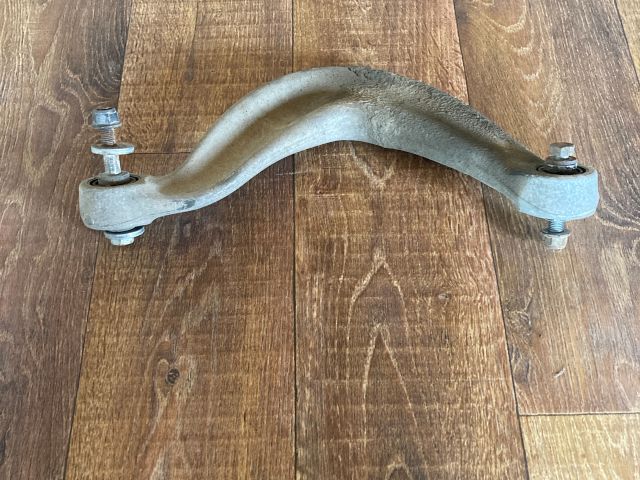 bontott AUDI A4 B8 Jobb hátsó Lengőkar