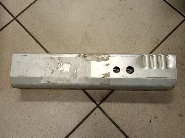 bontott AUDI A4 B8 Jobb hátsó Lökhárító Merevítő (Fém)