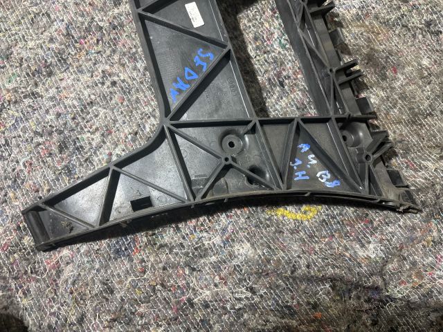 bontott AUDI A4 B8 Jobb hátsó Lökhárító Tartó (Műanyag)