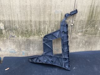 bontott AUDI A4 B8 Jobb hátsó Lökhárító Tartó (Műanyag)