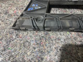 bontott AUDI A4 B8 Jobb hátsó Lökhárító Tartó (Műanyag)