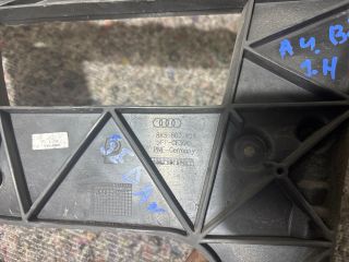 bontott AUDI A4 B8 Jobb hátsó Lökhárító Tartó (Műanyag)