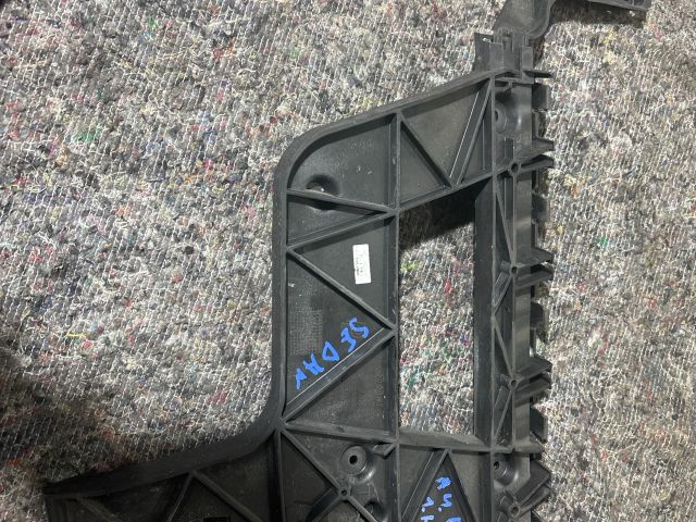 bontott AUDI A4 B8 Jobb hátsó Lökhárító Tartó (Műanyag)