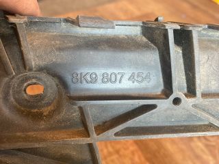 bontott AUDI A4 B8 Jobb hátsó Oldal Lökhárító Tartó (Műanyag)