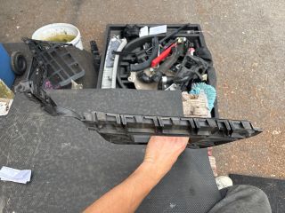 bontott AUDI A4 B8 Jobb hátsó Oldal Lökhárító Tartó (Műanyag)