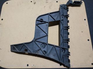 bontott AUDI A4 B8 Jobb hátsó Oldal Lökhárító Tartó (Műanyag)