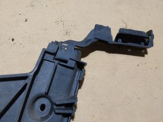 bontott AUDI A4 B8 Jobb hátsó Oldal Lökhárító Tartó (Műanyag)