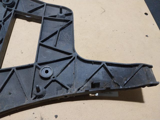 bontott AUDI A4 B8 Jobb hátsó Oldal Lökhárító Tartó (Műanyag)