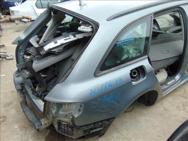 bontott AUDI A4 B8 Jobb hátsó Sárvédő