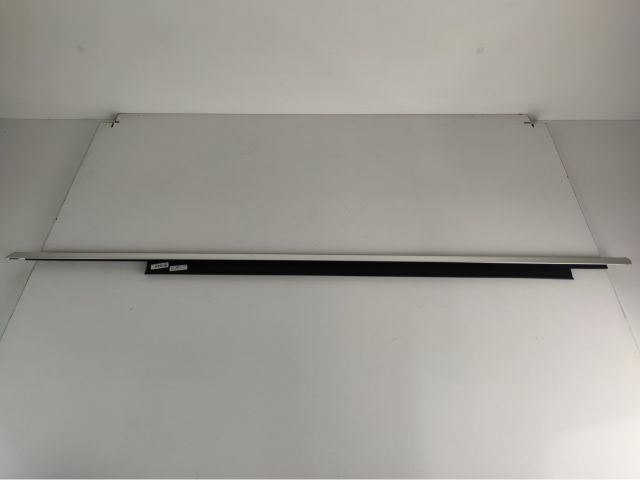 bontott AUDI A4 B8 Jobb hátsó Vízlehúzó Gumicsík