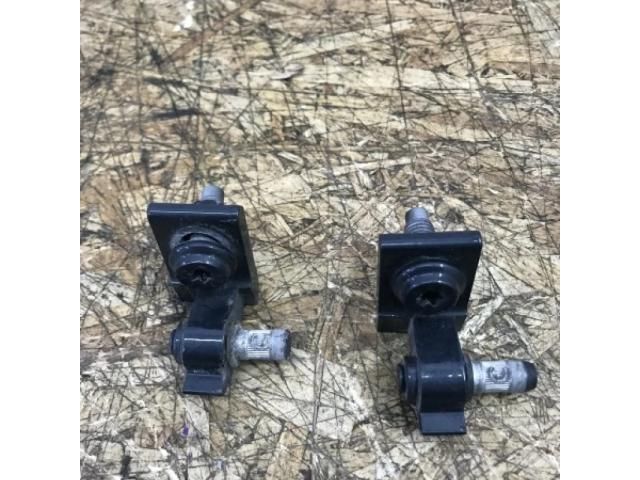 bontott AUDI A4 B8 Jobb hátsó Zsanér