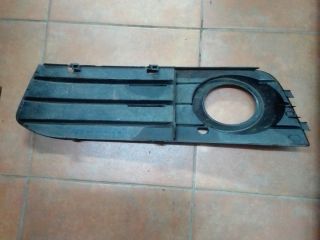 bontott AUDI A4 B8 Jobb Ködfényszóró Lámpakeret