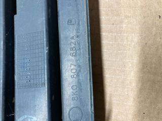 bontott AUDI A4 B8 Jobb Ködfényszóró Lámpakeret