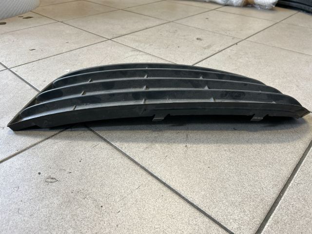 bontott AUDI A4 B8 Jobb Ködlámpa Rács