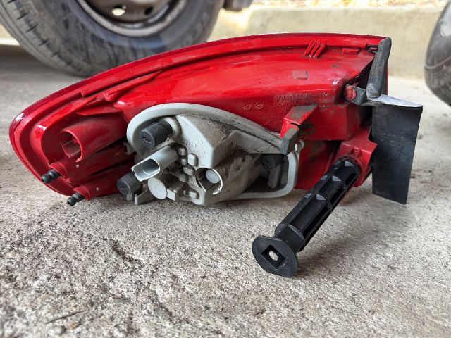 bontott AUDI A4 B8 Jobb Külső Hátsó Lámpa